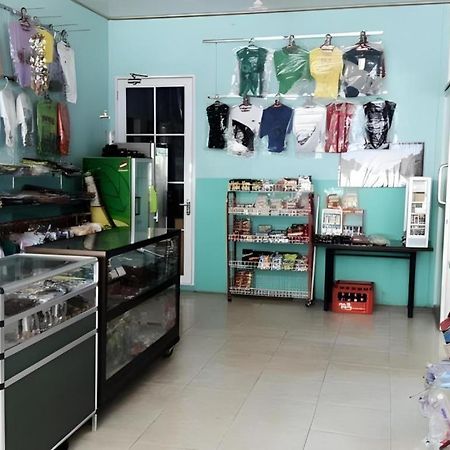 Nasional Hotel Gunungsitoli Ngoại thất bức ảnh