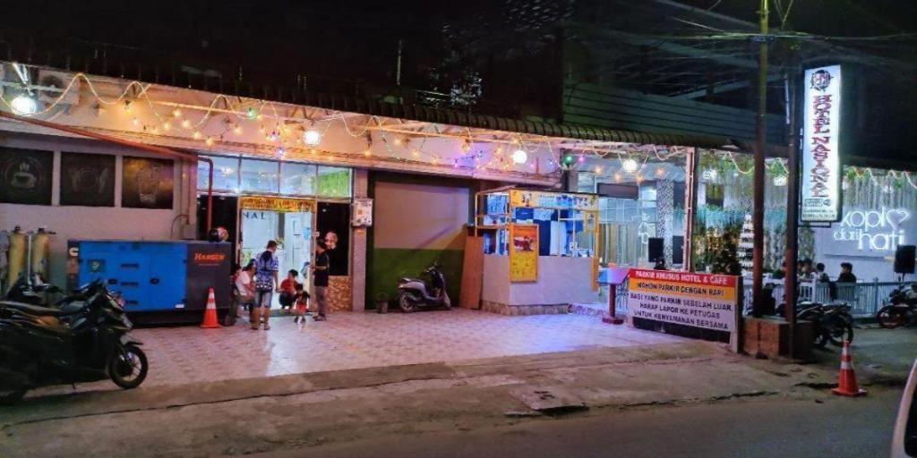 Nasional Hotel Gunungsitoli Ngoại thất bức ảnh